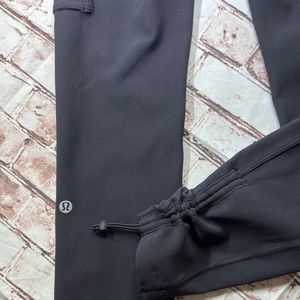 Lululemon cargo leggings. Black